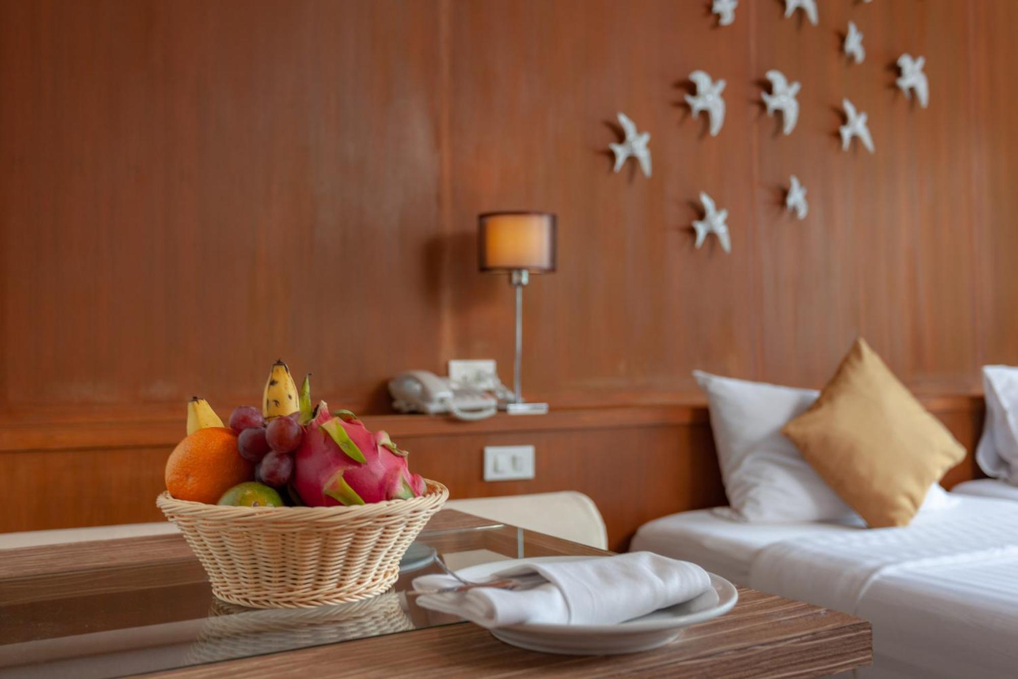 普吉岛-瓶庐海景度假酒店 Phuket Pl Seaview Resort Patong Luaran gambar